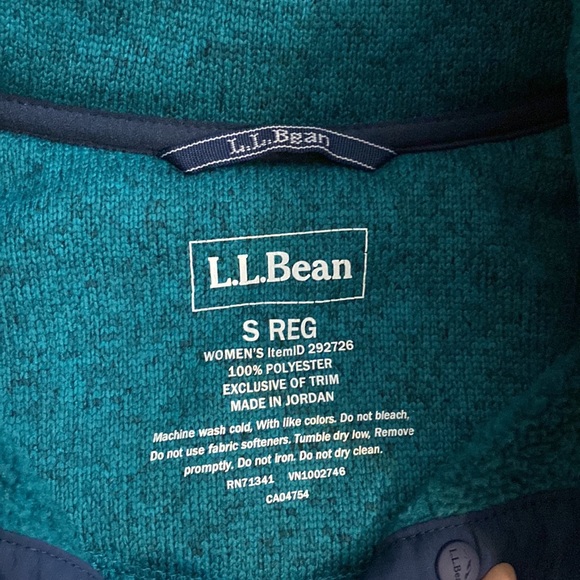 L.L. Bean Sweater Fleece Pullover - Picture 4 of 6